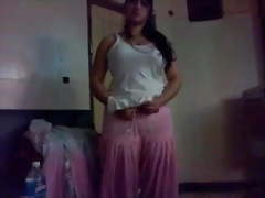 Hot MILF Paquistanesa e seu Jovem Amante