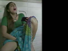 Video Gadis India Sensual Masturbasi Sendiri